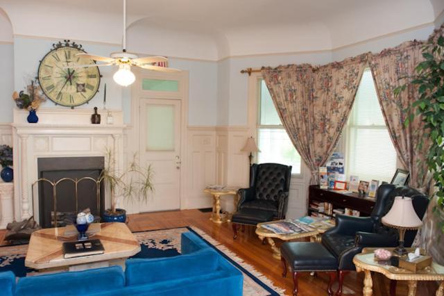 Cedars & Beeches Bed & Breakfast Long Branch Bagian luar foto