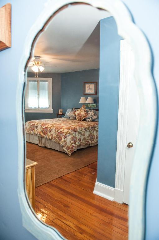 Cedars & Beeches Bed & Breakfast Long Branch Ruang foto