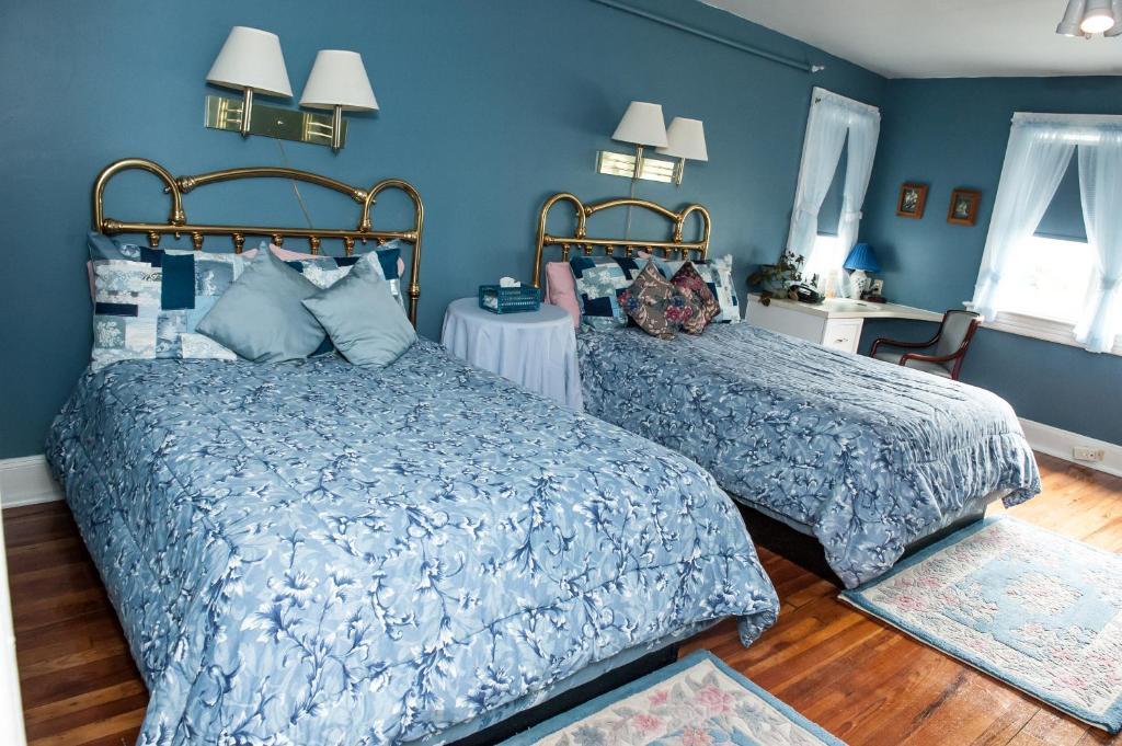 Cedars & Beeches Bed & Breakfast Long Branch Ruang foto