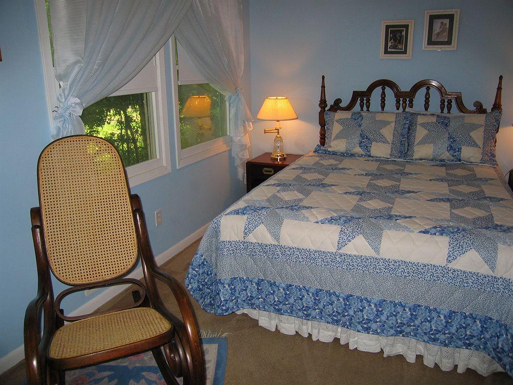 Cedars & Beeches Bed & Breakfast Long Branch Bagian luar foto